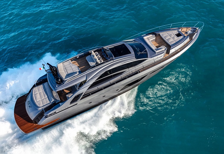 Pershing 8X